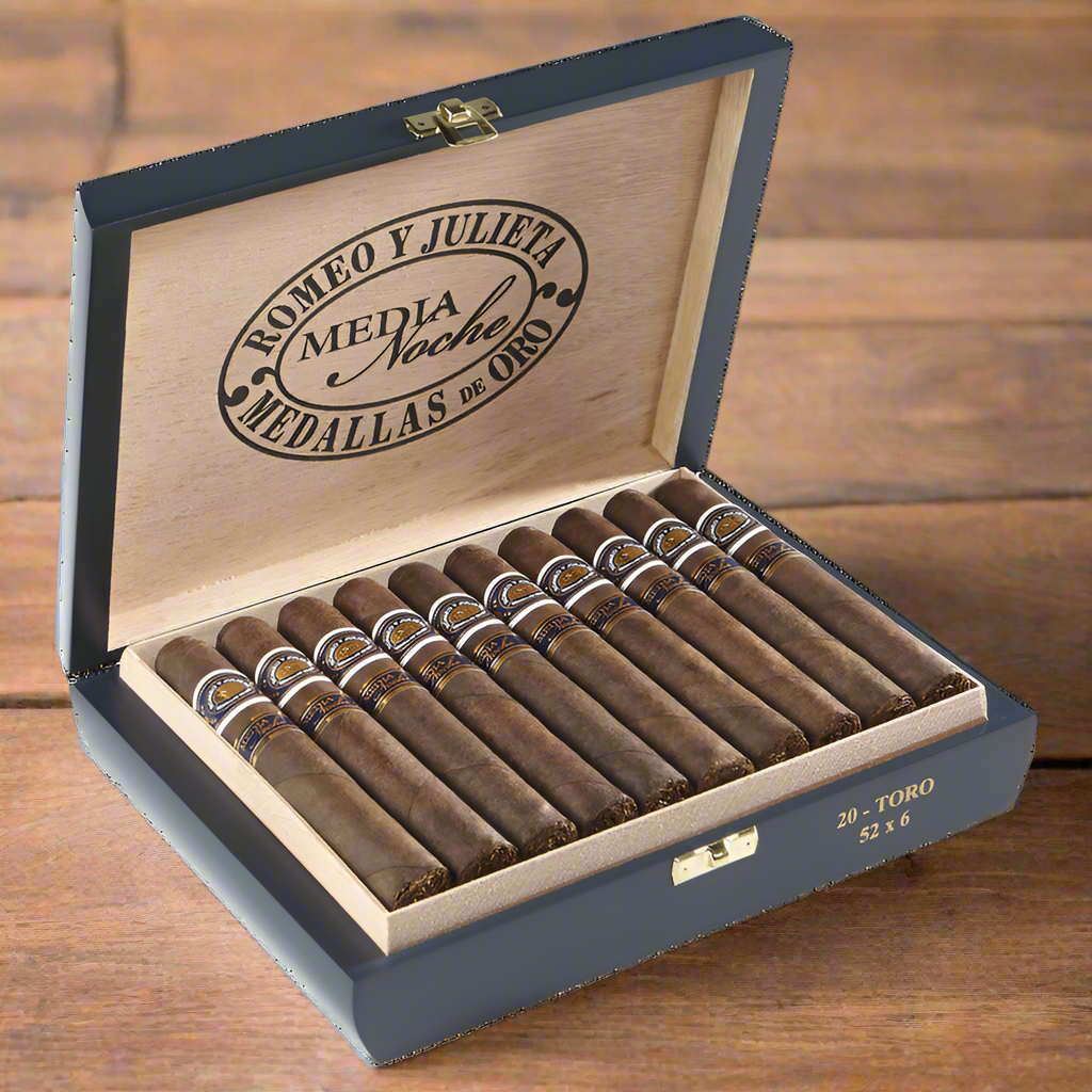 Romeo y Julieta Media Noche Toro