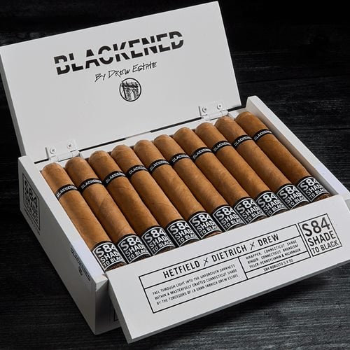 Blackened S84 Shade to Black Robusto